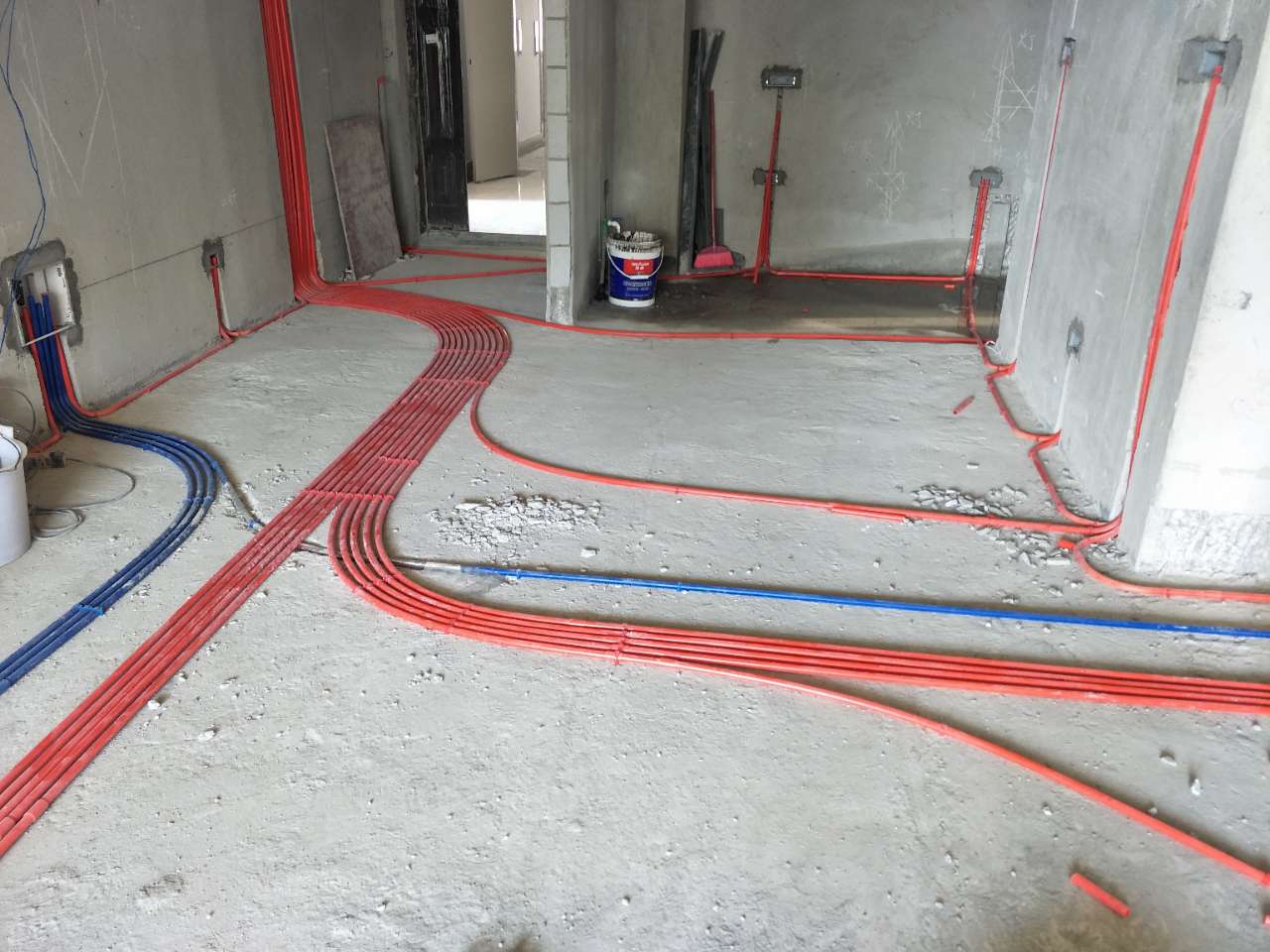 1738658648950936.jpg 091956hy4kvzq5r463rr44.jpg